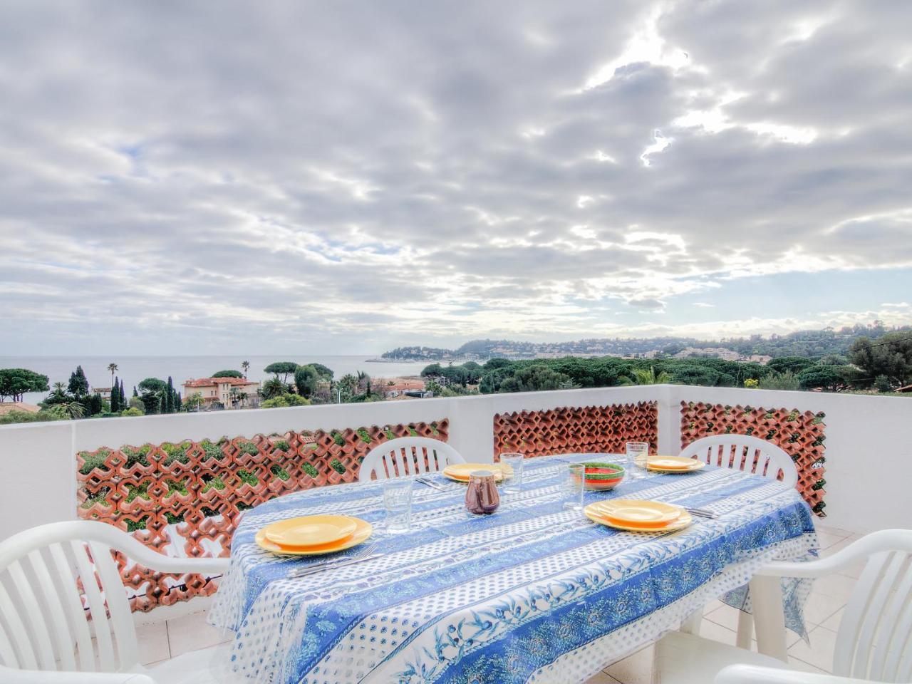 Apartment Riva Bella-3 By Interhome Cavalaire-sur-Mer Luaran gambar